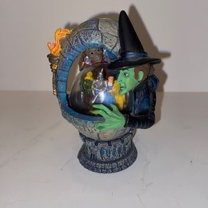 1997 Franklin Mint - Wizard of Oz Collectible Egg - The Witch Watches